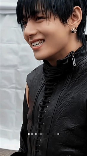 Taehyung’s Diamond Teeth Look 👀#bts #kimtaehyung #kpop