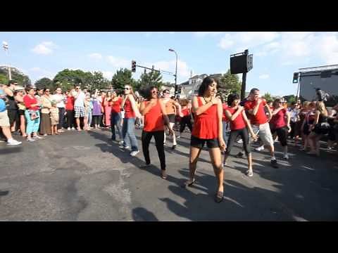 Bollywood Dance Scene - First ever Bollywood Flash Mob in Minneapolis