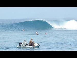 Rags Right and Left. Best Right Surf Spot Mentawais