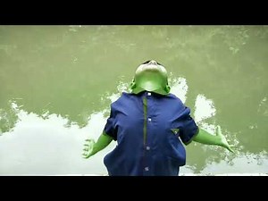 Hulk shirt ripping transformation