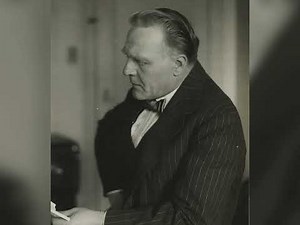 GLORIOUS SINGING!!!! Feodor chaliapin 1873 1938 Sings Dark eyes AMAZING folk singing!!