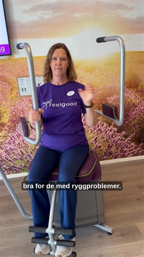 💜 ROTARY TORSO – sterkere kjerne, bedre rygg! Dette er neste av 12 innlegg hvor vi presenterer alle våre unike og motoriserte treningsapparater💜 Rotary Torso er en av favorittene hos mange av våre medlemmer – og det er ikke uten grunn! Denne maskinen trener de skrå og rette magemusklene, samtidig som rygg, hofter og skuldre får en skånsom, men effektiv økt. 👉 Perfekt for deg som ønsker bedre balanse, bevegelighet og en sterkere kjerne 👉 Bidrar til å forebygge ryggplager og gir bedre holdning