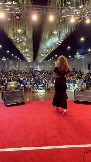 Sofia Kaif Performs 'Khwaish' Live | New Song and Dance