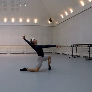 🙌 There's just one week to go until 'The Royal Ballet: Back on Stage' and Principal dancer Matthew Ball is in the studio rehearsing! Wherever you are in the world, you can watch this special event via our website. Grab your ticket now: https://stream.roh.org.uk/packages/the-royal-ballet-back-on-stage-1/videos/the-royal-ballet-back-on-stage | Royal Ballet And Opera