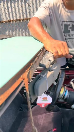 11K views · 636 reactions | Professional Car Windshield Replacement. #Autoglass #windshield #windshieldtint #windshieldrepair✔ #chiprepair #windshieldreplacement #windshieldrepair #windshieldprotection | Otis Dixon | Facebook