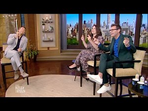 Ryan Reynolds and the Hosts Sing “The Greatest American Hero” Theme Song