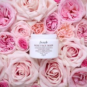 Give your skin an end-of-the-month refresh with our fan-favorite Rose Face Mask. Our gel mask has real rose petals in it that actually melt into your skin while restoring radiance and suppleness to your face. Video: SEPHORA | Fresh