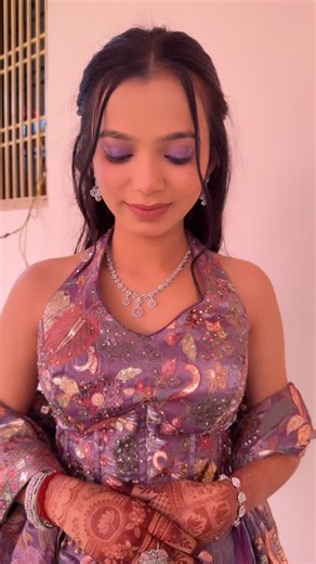 Jenny Makeover on Instagram: "Natural glam look ✨ #makeupbyjenny #jennymakeovers #bodelimakeupartist #glowup #glowup #viral #jennymakeover #makeupeducator"