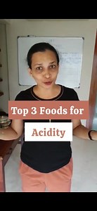 673K views · 13K reactions | Top 3 foods for Acidity - - Overnight soaked black raisins - first thing in morning - Dahi with soaked poha - mid meal - Gulkand in water - sip during the day Also will help with - - bloating - PMS - heat exhaustion #acidity #bloating #gas #food | Rujuta Diwekar | Facebook