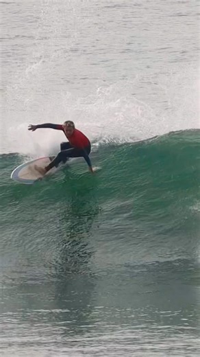 Fun point break #surf #viral #waves #southcoast #pointbreak #reef #fyp