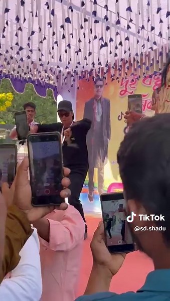 SD👑 Dance Club🍄 (@sd.shadu)’s videos with original sound - SD👑 Dance Club🍄