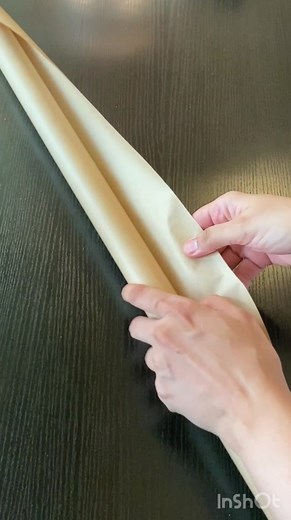 DIY Decorative Table Mat From Craft Paper! Here I comes up with Boho style mat, All you need is cardboard and craft paper. Cit the craft paper into long strips and roll it to make a string. Now glued the craft paper string in circular motion. Beautiful Boho style table mat is ready! If you like this idea do share with your friends and family, save it and don’t forget to follow @diy_with_asma for more craft ideas 🫶 #diy #craftideas #diypapercrafts #papercrafting #papercrafts #creative #diyideas 