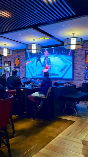 FIGHT NIGHT 🥊 Reserve your seats for UFC 322 to witness if Islam Makhachev can claim the Welterweight belt! Secure your spots on OpenTable & score a $75 credit for drinks and bites. ✨ #SAHARALasVegas #ChickiesandPetes #UFC322 #WatchParty | SAHARA Las Vegas