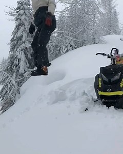 12K views · 272 reactions | Uuunnd weg...藍 ☃ Sean Pettit  Scott Serfas | SnowboarderMBM | Facebook