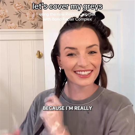 Revlon ColorSilk™ now with Bond Repair Complex. Up to 98% less breakage vs. uncolored hair. Still 100% gray coverage. | Revlon