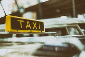 配車アプリUber Taxi（ウーバータクシー）の登録や使い方と利用可能エリア