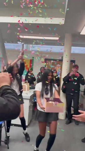 Our miss honey 🥹🥹 Best form tecaher ever #foryoupage #southgateschool #formtutor