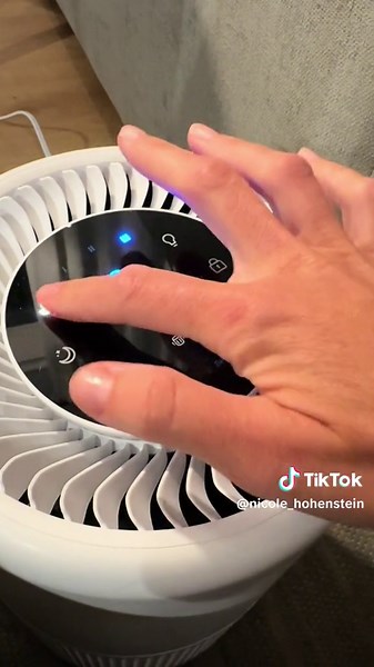 It’s time to take control over the air we breathe! In a world where we're constantly battling environmental pollutants and household chemicals, our air leaves a lot to be desired. This is the 4th @Levoit_official device we have in our home and this one is by far my favorite because of its purification ability and advanced filtration system. Hands down—the best! ##levoit##levoitairpurifier##airpurifier##core200s##airquality##pollen##petdander##odor##odorcontrol##pollutants