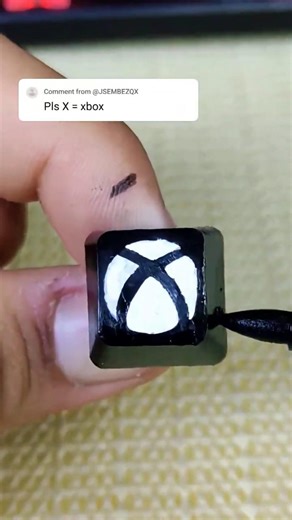 Drawing X for Xbox but on the custom keyboard! #keyboard #keycaps #drawing ‪@xbox‬