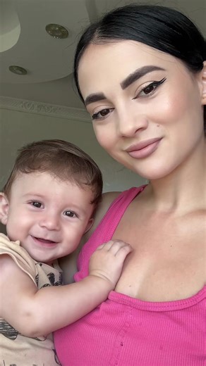 roberta.2001.08.01 на TikTok
