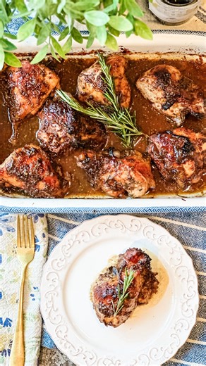 Dena Fenza -🇮🇹🇺🇸Mamma🧿 on Instagram: "Roasted Chicken with an Apricot and Balsamic Glaze is episode 4 of my healthy Italian series. It is an easy dinner that your family will love. It is one of the simplest and most flavorful recipes that I will ever post. The marinade comes together in minutes. So you simply marinate the chicken and get it in the oven. That’s it. I love to serve it with a side salad. Such a delicious and healthy meal. I hope you will try it! Recipe note…a HIGH quality bals