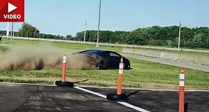 Possible Brake Issue Sends Lambo Huracan Towards Concrete Barriers | Carscoops