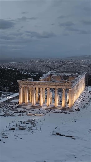 🏛️ Facts About the Parthenon That Will Blow Your Mind! Made entirely of marble from nearby quarries. Columns curve so they look perfectly straight. Platform rises slightly in the middle — no sagging illusions here. Built with the golden ratio for perfect balance. 46 outer & 23 inner columns, all handcrafted. ✨ Greece didn’t just build a temple… it built perfection. 🇬🇷 Credit: Dimitris Tzankatian - Drone Services / Videographer - Athens Greece #Parthenon #GreekPride #AncientGreece | Greece Art