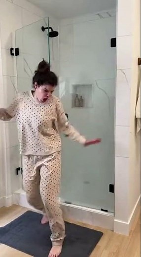 FREEZING COLD SHOWER PRANK!