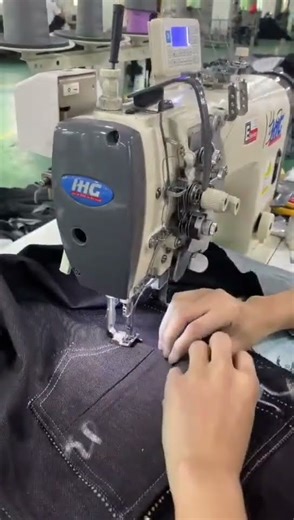 Lock Stitch Double Needle Sewing Machine #sewing #sewingmachine #lockstitch #industrial #garment