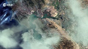 Earthquake monitoring with radar satellites