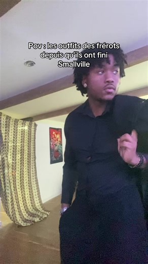 Style Evolution After Smallville: Frérots' Outfits