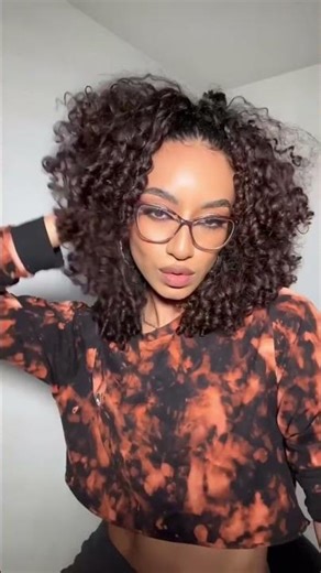 Afro Power 💛 Defined with the Karmin G3