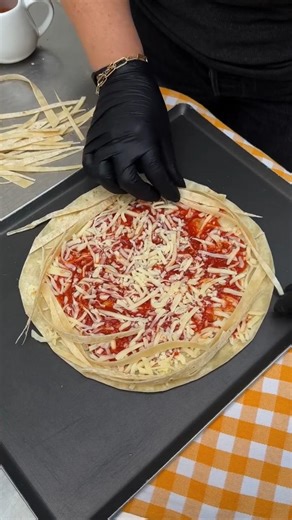 Easter Tortilla Nest Pizza! Pizza nests for spring vibes 🌼🍕