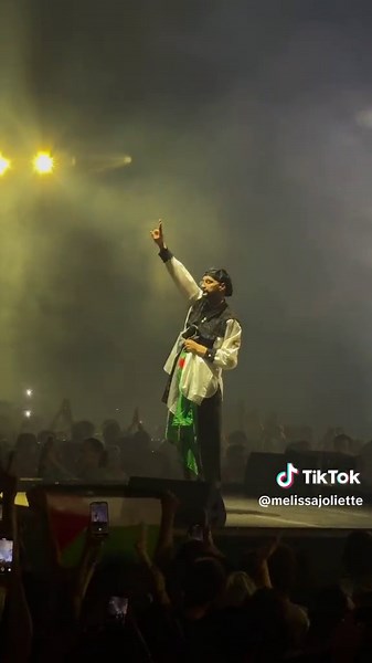 Free Palestine Soolking 🇵🇸🇵🇸🇵🇸🇵🇸🇩🇿🇩🇿🇩🇿🇩🇿 #freepalestine#soolking#accorarena#algeria#fyp#palestine #gaza