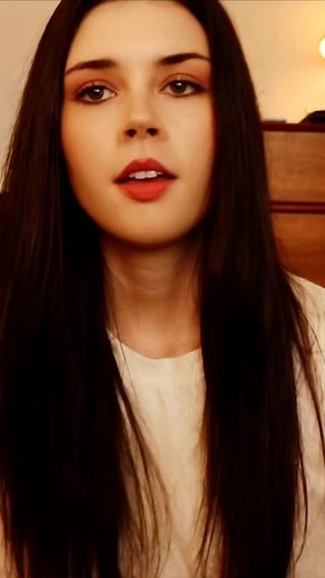 ⭐️ Featured Artist ⭐️ Elise Trouw is a multi-faceted instrumentalist...