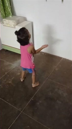 Nihira alian dance