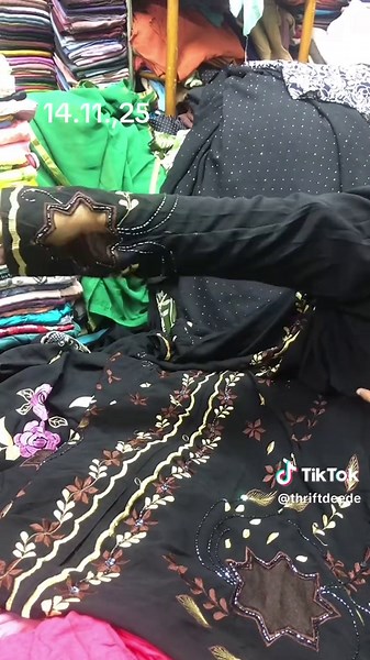 Vintage Islamic Dress Styles for Modern Women