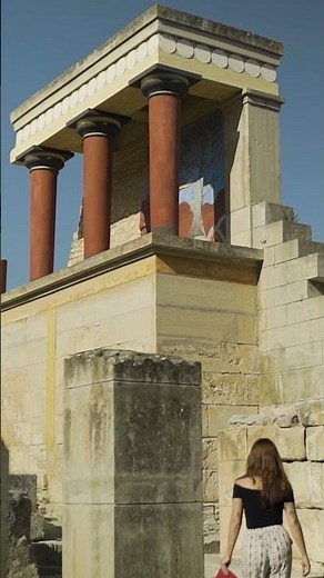 Knossos Palace in short