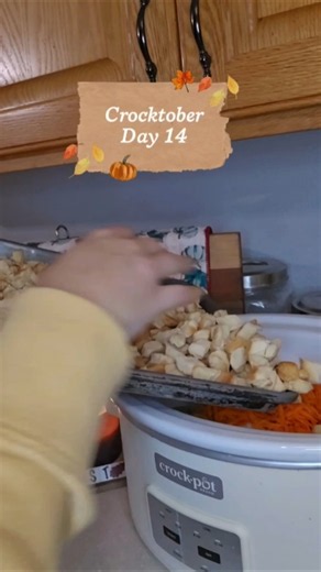Crockpot Squash Casserole