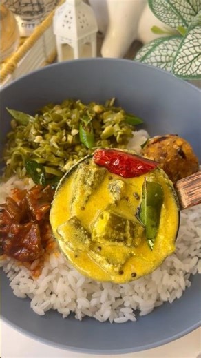 ഇന്നത്തെ ഊണ് ❤️ #trending #viral #shorts #keralafood #keralalunch #chattichoru #tabletalesbyshimna