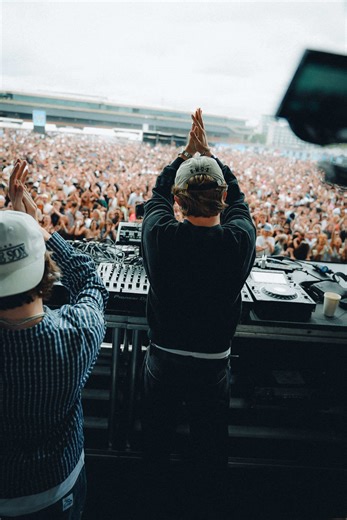 Exploring One Life: London Silverwork and the Dean Brothers