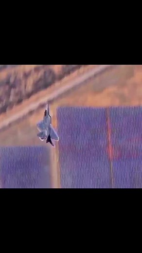 F-22 Fighter Jet: Best Maneuverability with 2D Thrust