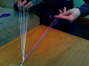 How to do 5 finger loop braid