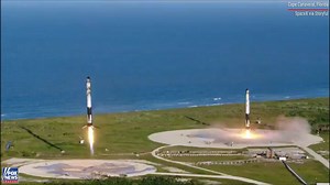 Falcon Heavy boosters return to ground