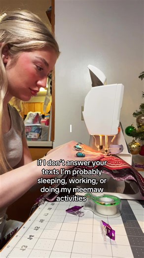 I’m horrible at answering texts In general sorry lol #sewing #crafts #donotdisturb #quilting #sewingmachine