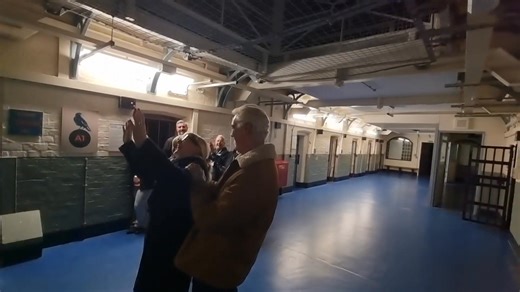 We celebrated our " Queen of the paranormal's " birthday at Hmp Shrewsbury last night. Her birthday is on the 23rd Sept but as we don't have any celeb events next weekend we celebrated last night. Wishing you a fantastic birthday Yvette for the 23rd Sept. Xxxx | Most Haunted Experience And LIVE Feeds