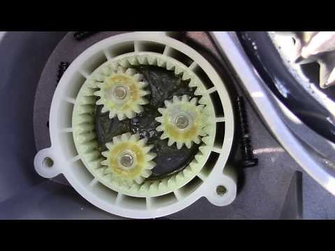 What's inside a Bissell Spotbot