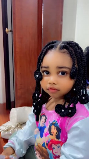 Baby Aria with Beauti…rate my hair… You love it? Mama made it for me😍 #fypppppppppppppppppppppppppppppppppppppppppppp #babyariagold #fyp #foryou #foryoupage #korobahairstyle