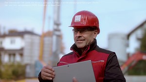 PERI QuickSolve: Auf einfaches Planen bauen. 👷 PERI QuickSolve ist die schnelle, simple und kostenlose Anwendung für die Planung von einfachen Grundrissen. Mit PERI QuickSolve können Anwender Grundrisse mit der DUO Systemschalung oder der MAXIMO Rahmenschalung planen, takten und einschalen. ✅ Nach Eingabe grundlegender Variablen wie Grundriss, Höhe oder Wandstärke erstellt die App gut lesbare 2D und 3D Pläne. Die Pläne können auch spontan im Laufe des Projekts angepasst werden, wenn Situationen