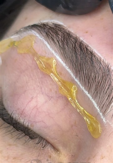 Transform Your Brows with Gold Wax Techniques